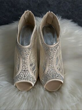 Michaelangelo Champagne Lace Peep-Toe Heels with Rhinestones